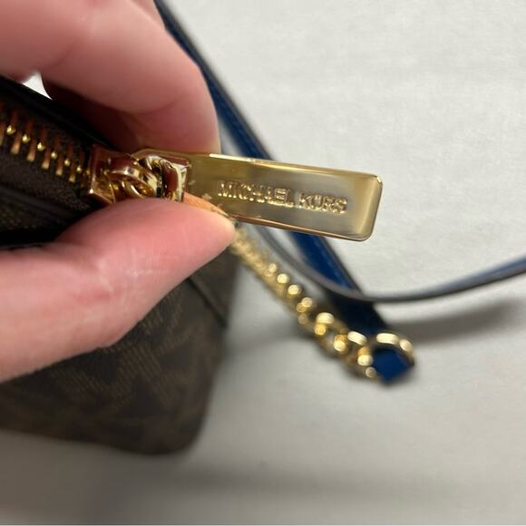 Michael Kors Crossbody Purse Cindy Dome Blue Center Stripe Brown MK Logo Bag NWT - Picture 8 of 8